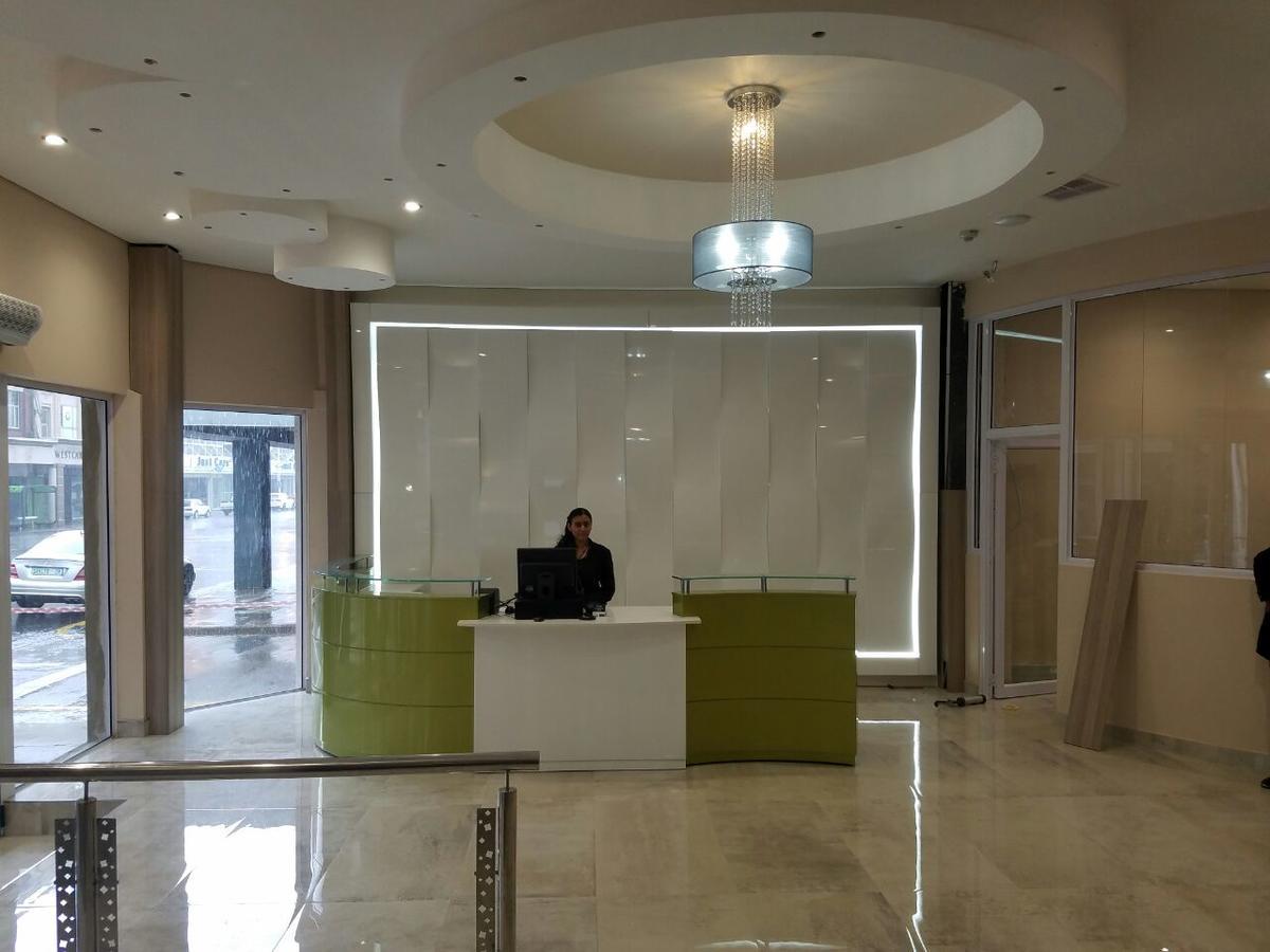 Solrand Hotel Durban Bagian luar foto